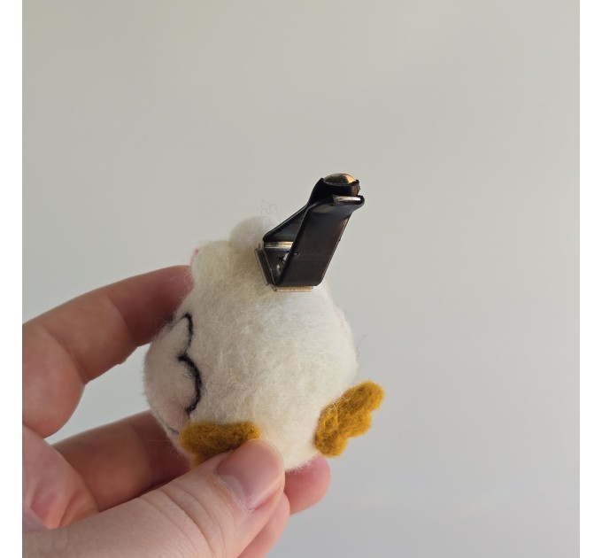 Chicken with ornaments air vent clip