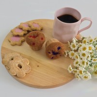 Cupcake with jam air vent clip