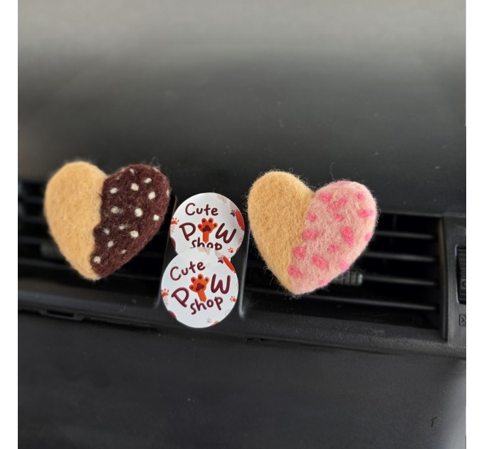 Heart shaped cookie air vent clip