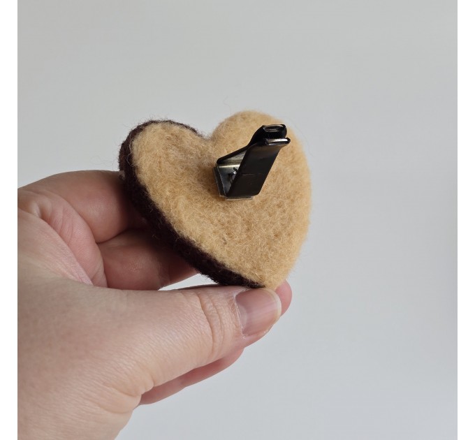 Heart shaped cookie air vent clip