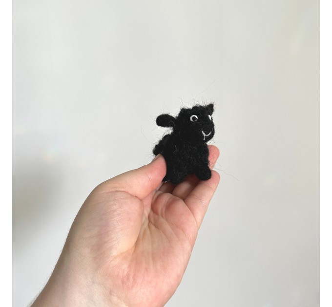 Black sheep air vent clip