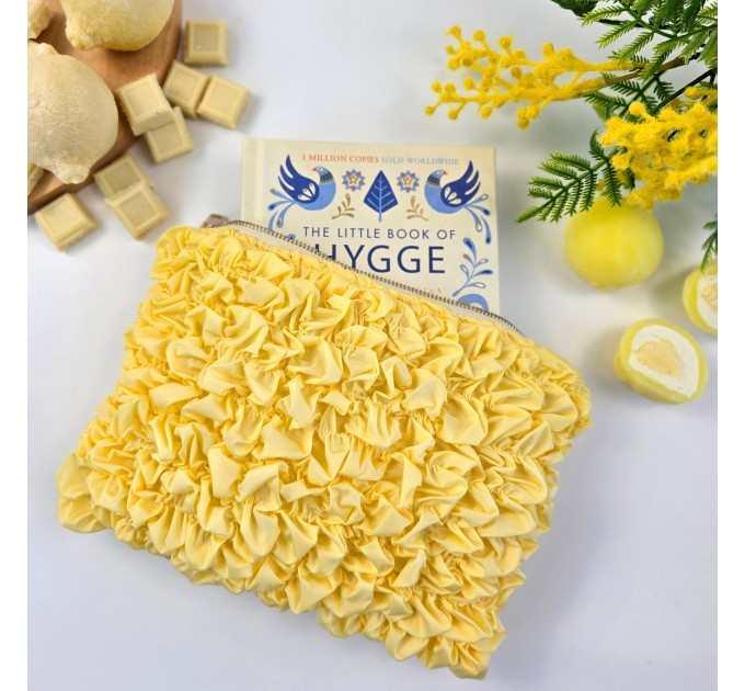 Butter Yellow E-Reader Sleeve