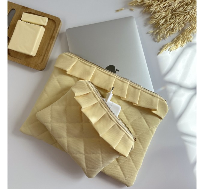 Butter yellow laptop sleeve with ruffles