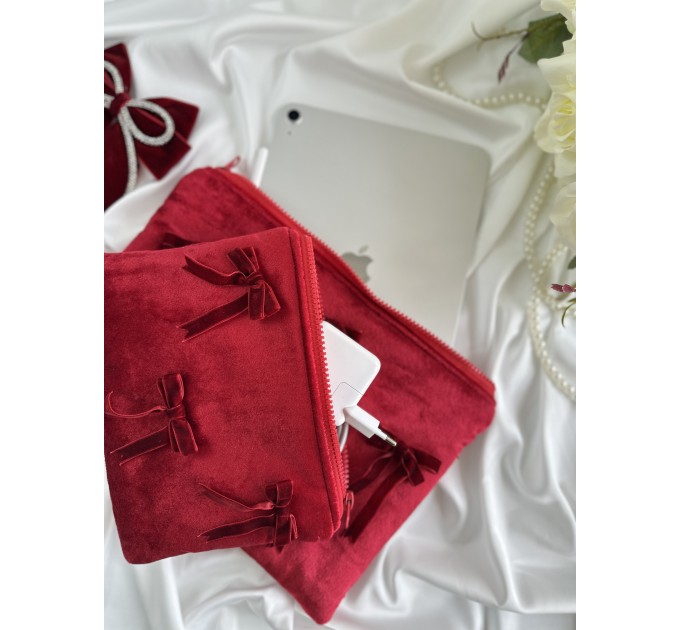 Red velvet tablet sleeve with bows