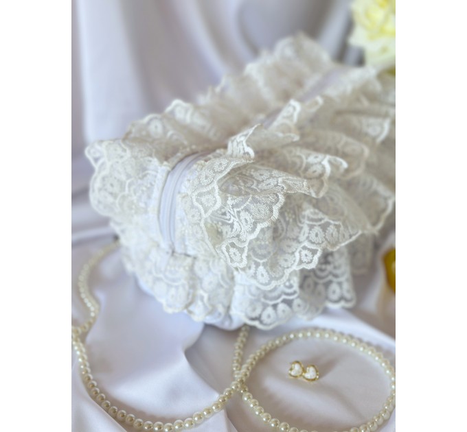 Large lace rococo cosmetic bag