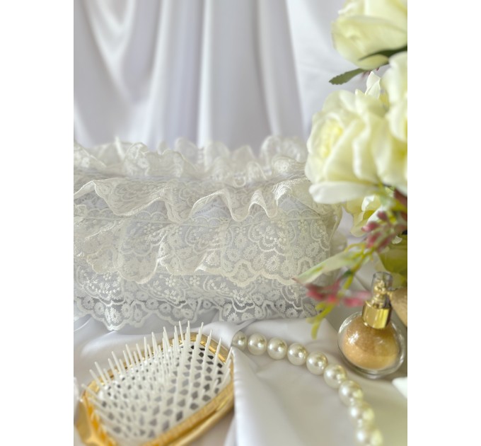 Large lace rococo cosmetic bag