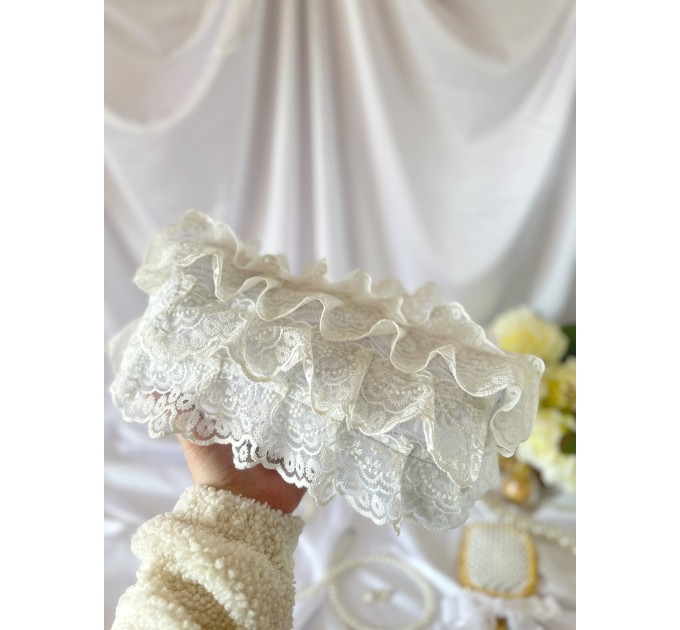 Large lace rococo cosmetic bag