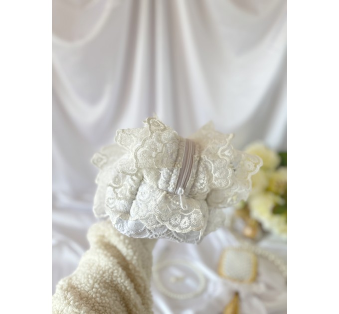 Large lace rococo cosmetic bag