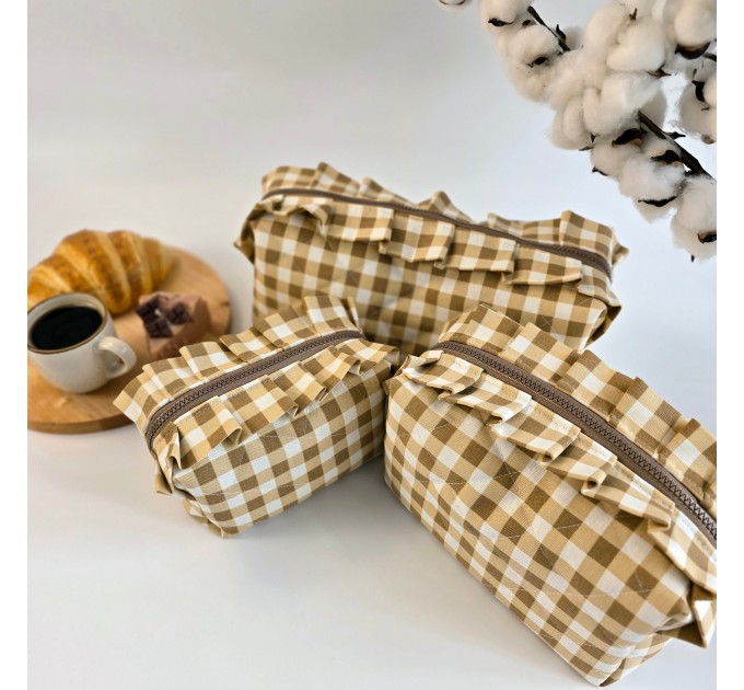 Medium checkered brown cosmetic bag with ruffles