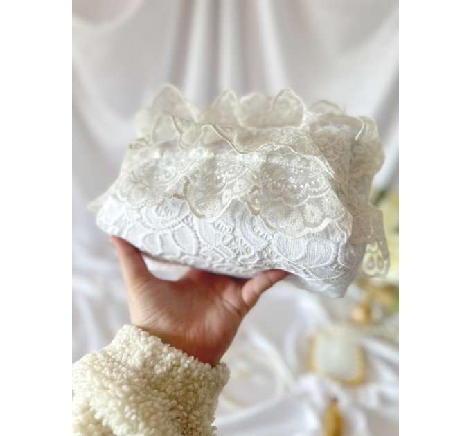 Medium lace rococo cosmetic bag